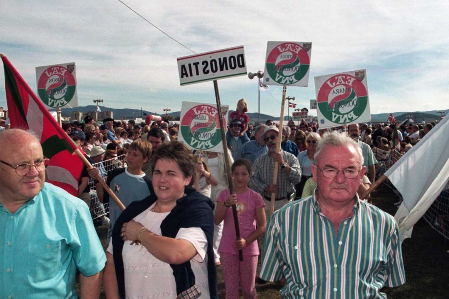 Euskal Abertzaletasunaren Museoa. Alderdi Eguna 2001