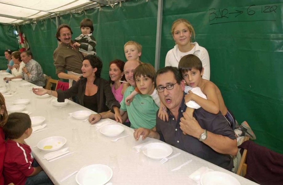 Euskal Abertzaletasunaren Museoa. Alderdi Eguna 2004