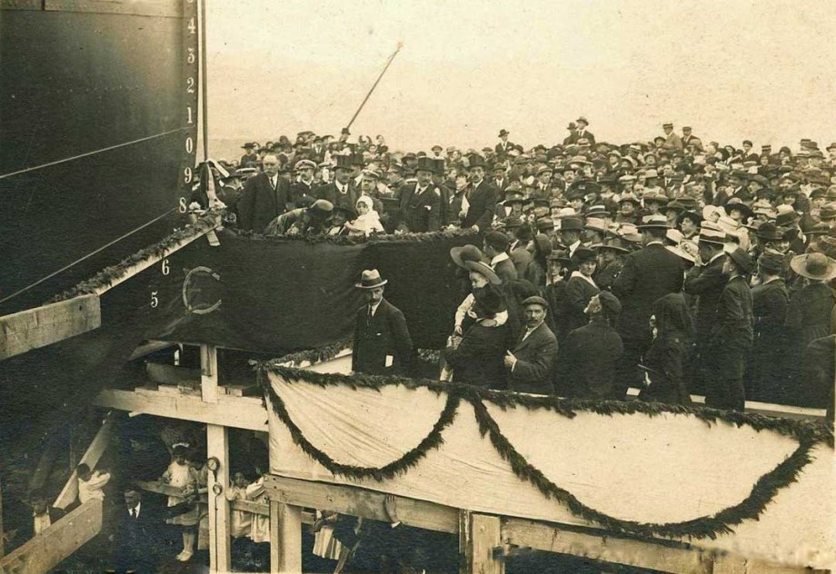 Euskal Abertzaletasunaren Museoa. Sota ontzi-enpresa eta Aznar