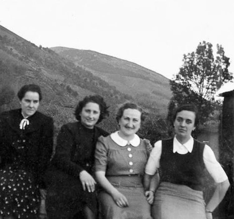 Imagen de Bittori Etxeberria, Itziar Mujika, Delia Lauroba Ieregi y Mará Teresa Verdes Elorriaga