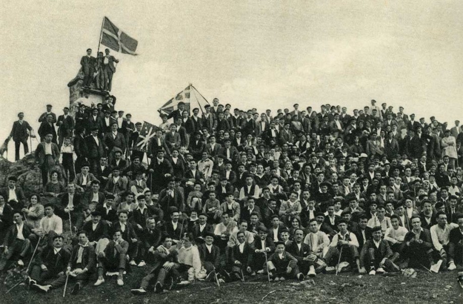 Euskal Abertzaletasunaren museoa- Mendirik Mendi. Euzko Mendigoizale Batza - Durango
